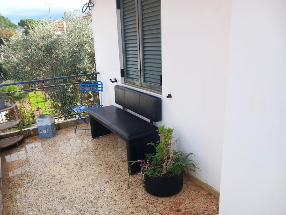 Stoupa Beachside Retro Apartment Kültér fotó